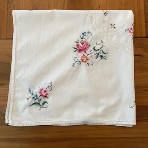 VINTAGE Cross Stitch Floral Rose Pattern Small Square White Tablecloth Dainty